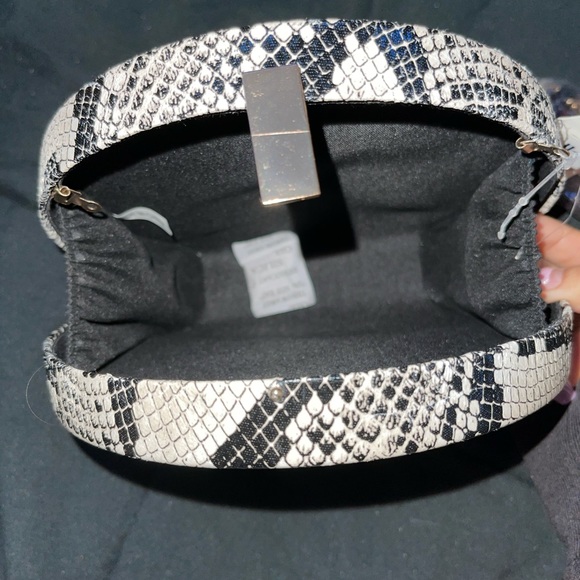 Mini snakeskin purse clutch - Picture 2 of 7